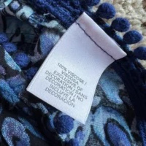 NWT Victoria's Secret Swim Cover Up - Small - Picture 5 of 6